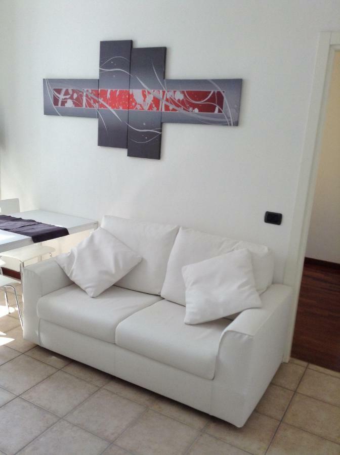 Larius Apartment Parking Carate Urio Екстер'єр фото