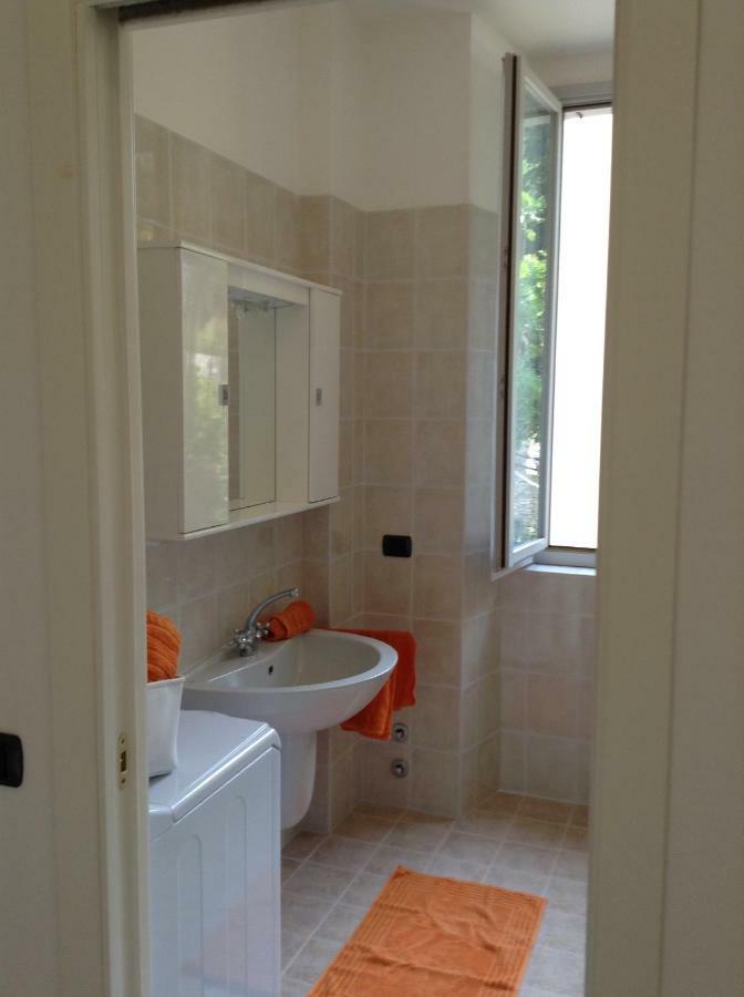 Larius Apartment Parking Carate Urio Екстер'єр фото