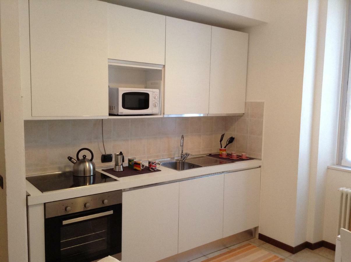Larius Apartment Parking Carate Urio Екстер'єр фото